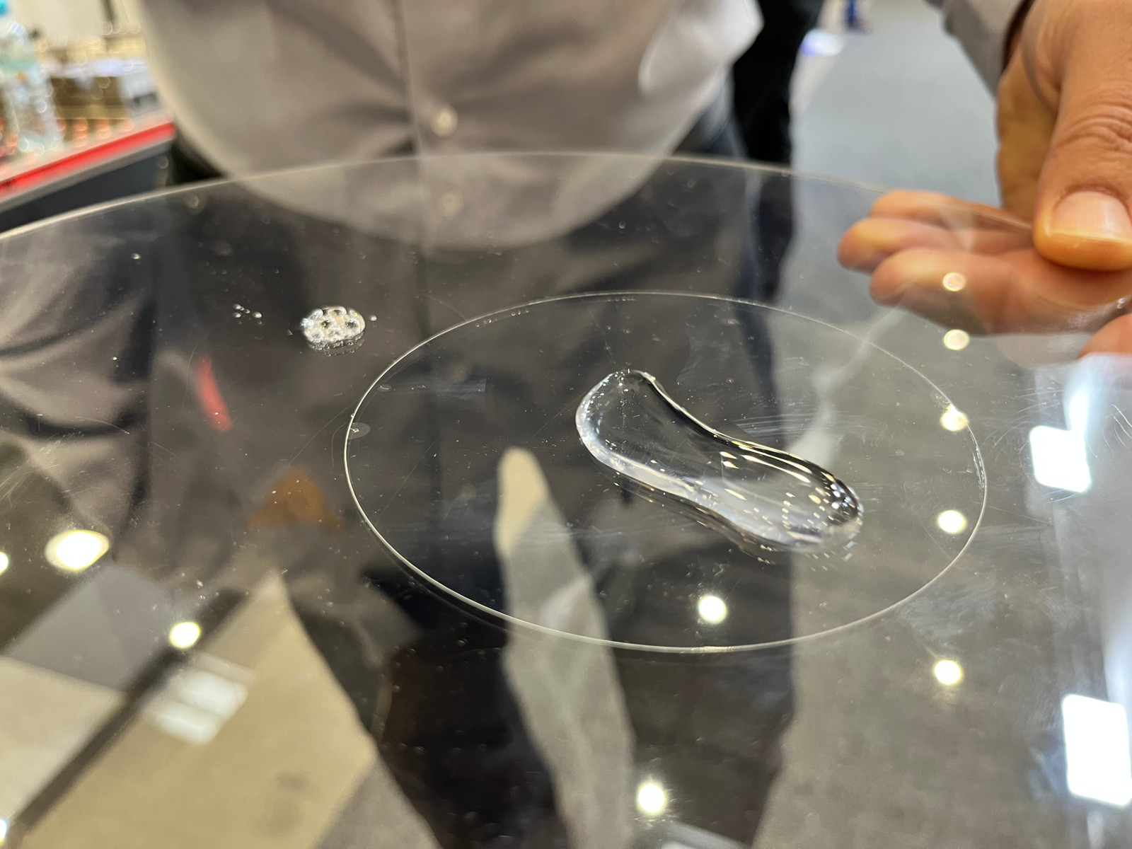 Klarsicht-Schutzscheibe von Insight-KB